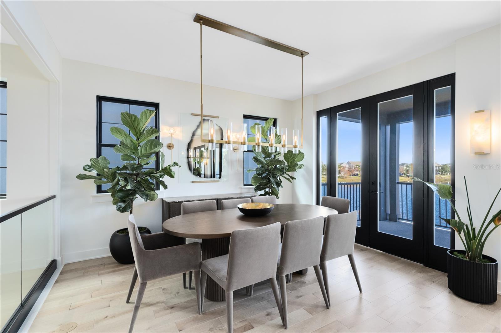 LAUREATE PARK - Residential