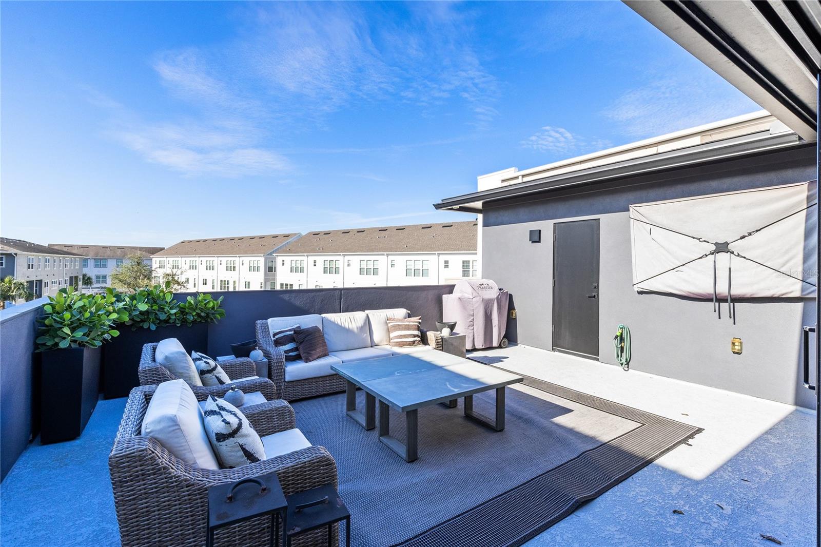 LAUREATE PARK - Residential