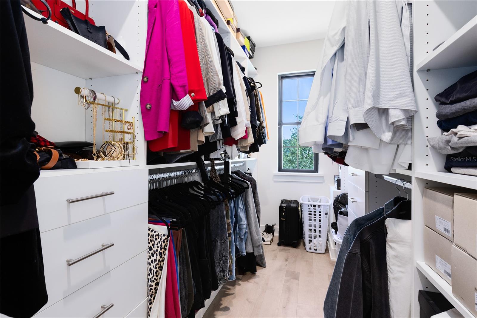 LAUREATE PARK - Residential