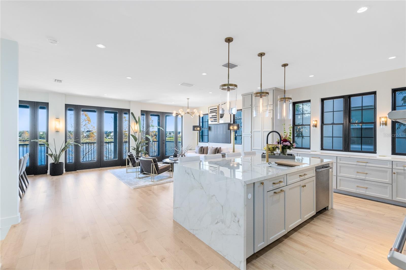 LAUREATE PARK - Residential