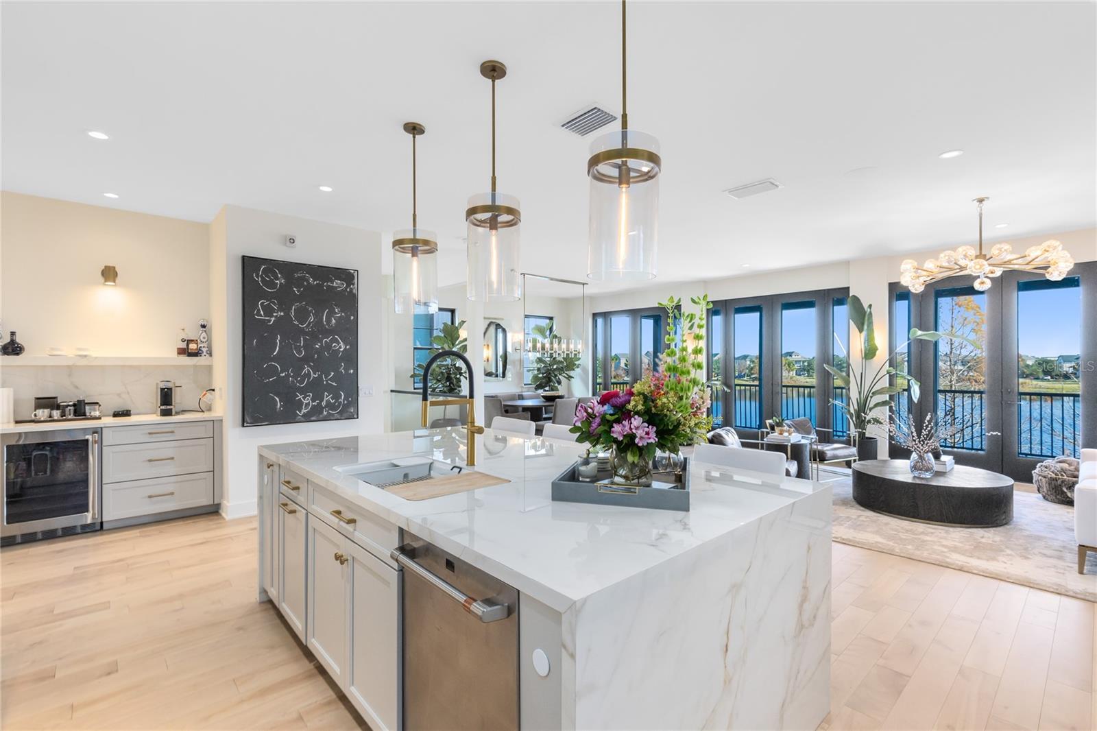 LAUREATE PARK - Residential