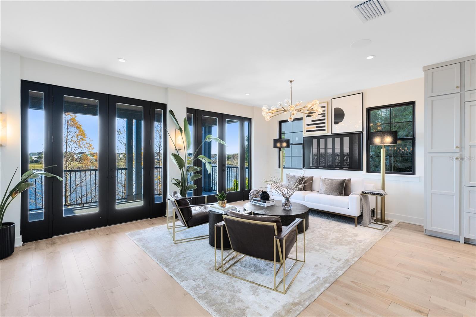 LAUREATE PARK - Residential