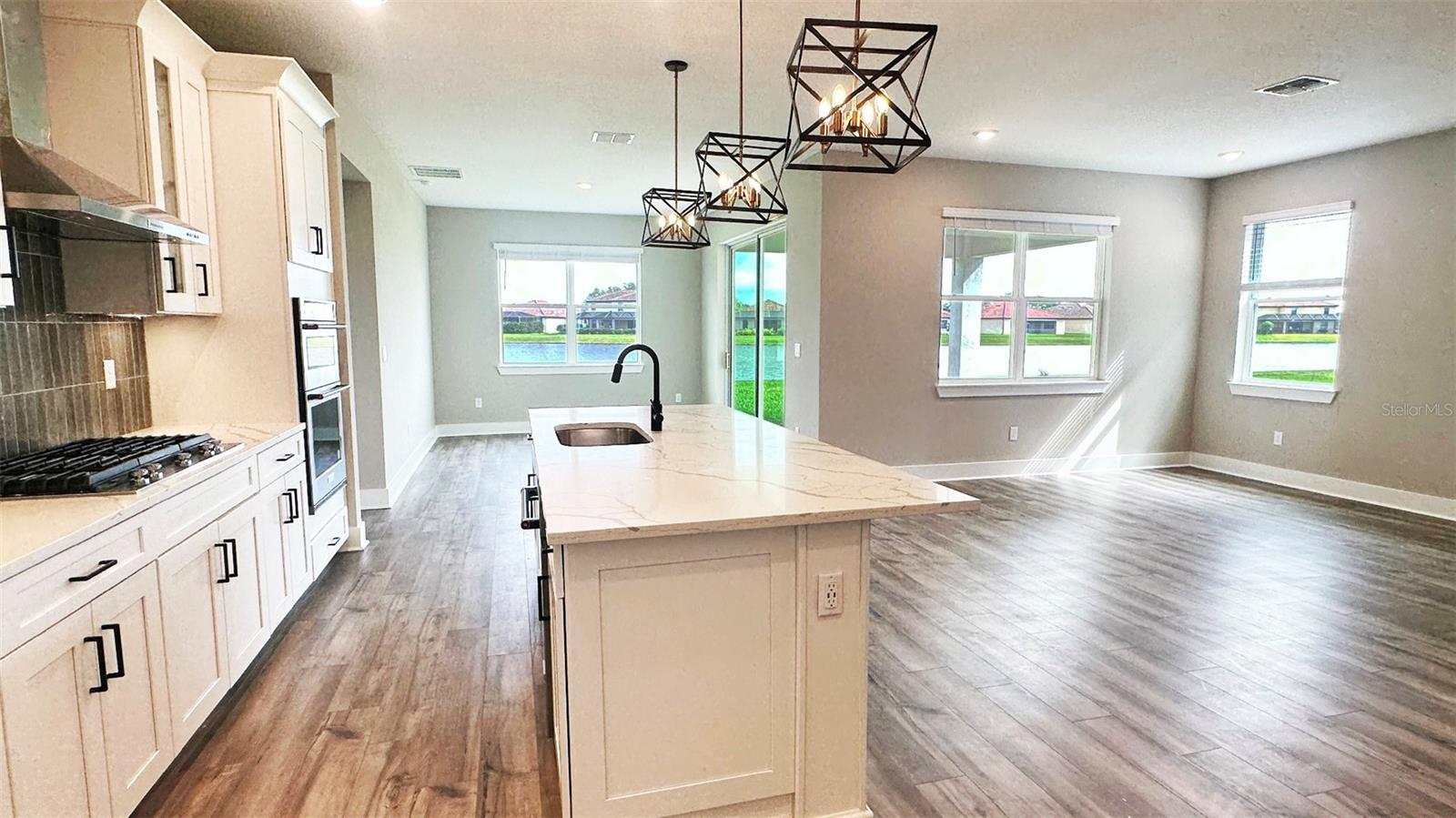 3619 SAVANNA PALMS COURT