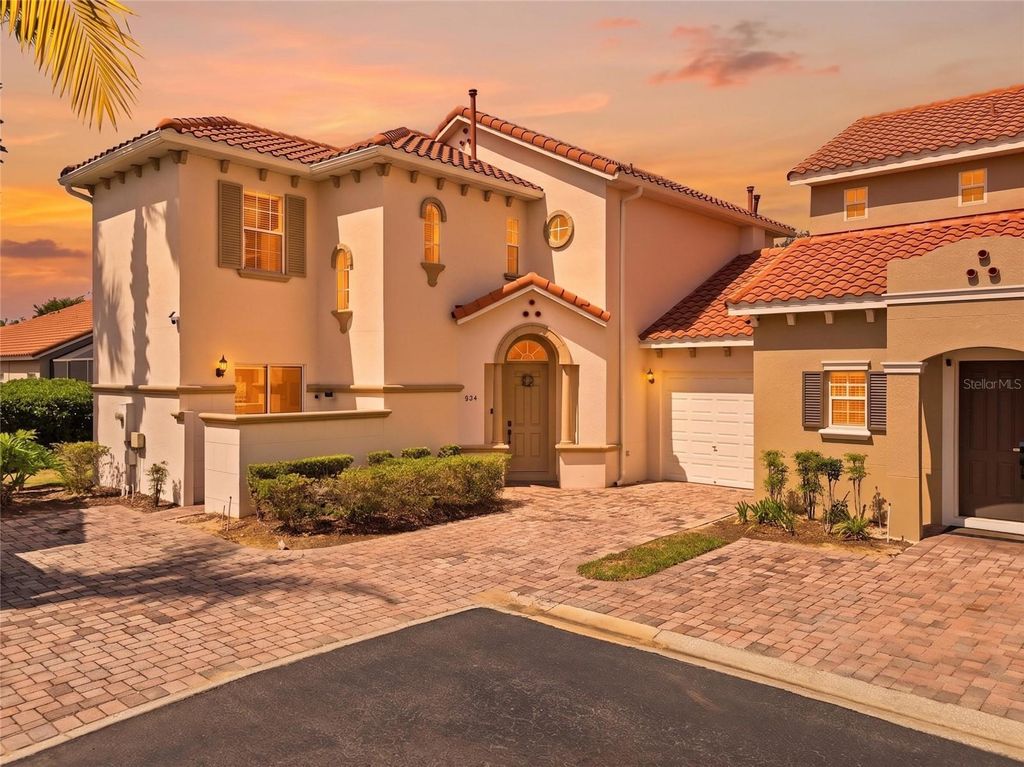 Photo of 934 Brunello Drive, Davenport, FL 33897 (MLS # A4691683)