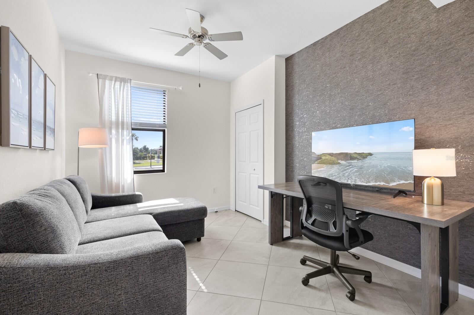 LAKEWOOD NATIONAL - Residential Lease