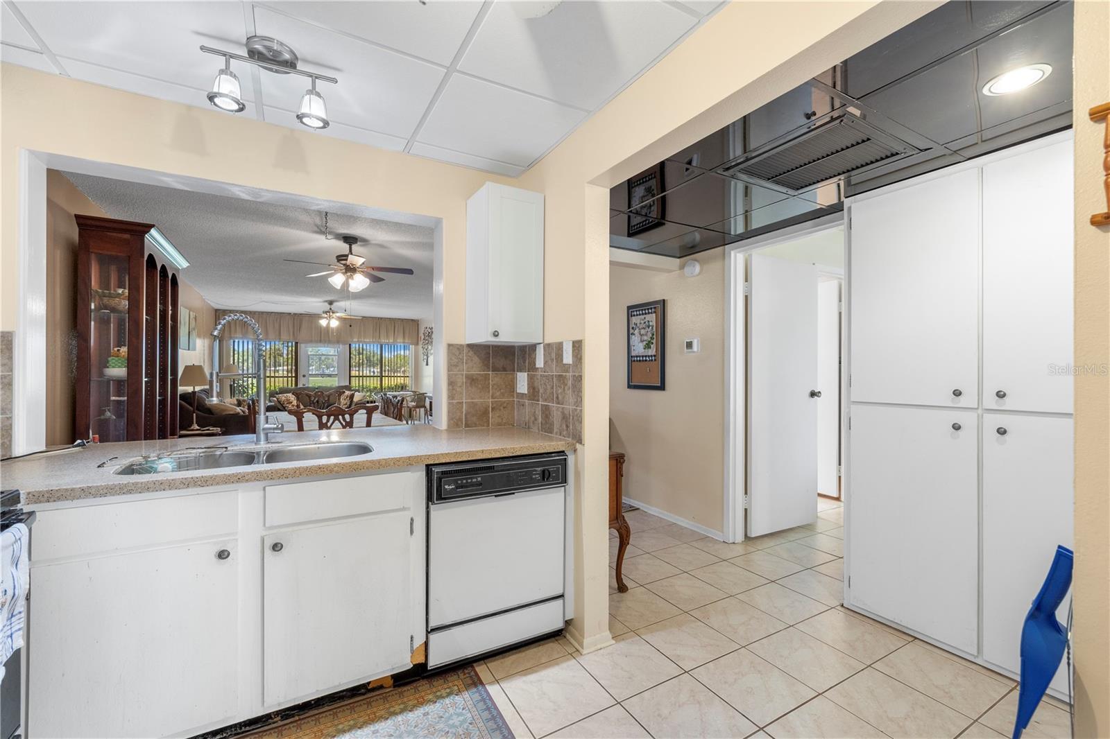 VILLAS DE GOLF CONDO - Residential