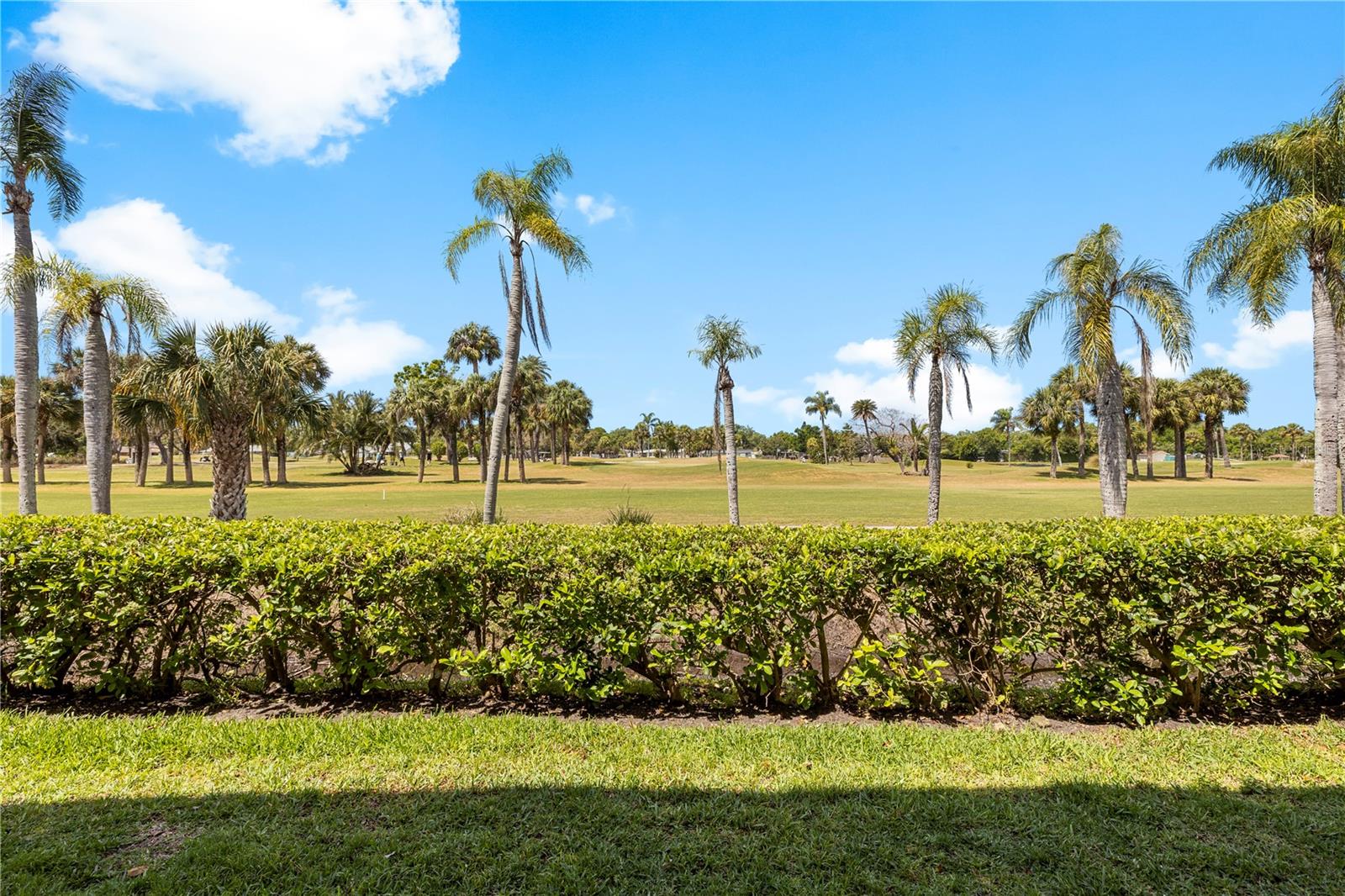 VILLAS DE GOLF CONDO - Residential