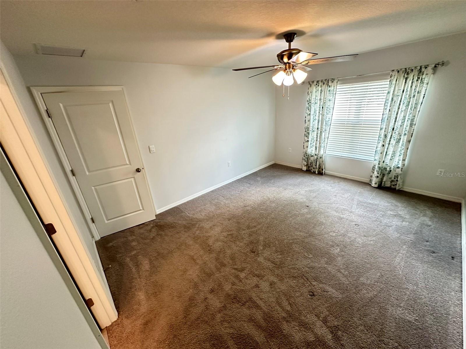 TRIUMPH SOUTH PH 1 - Residential