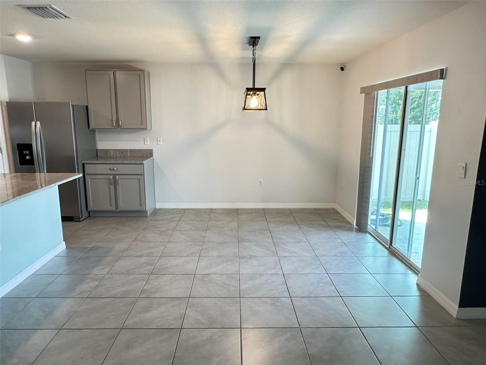 TRIUMPH SOUTH PH 1 - Residential