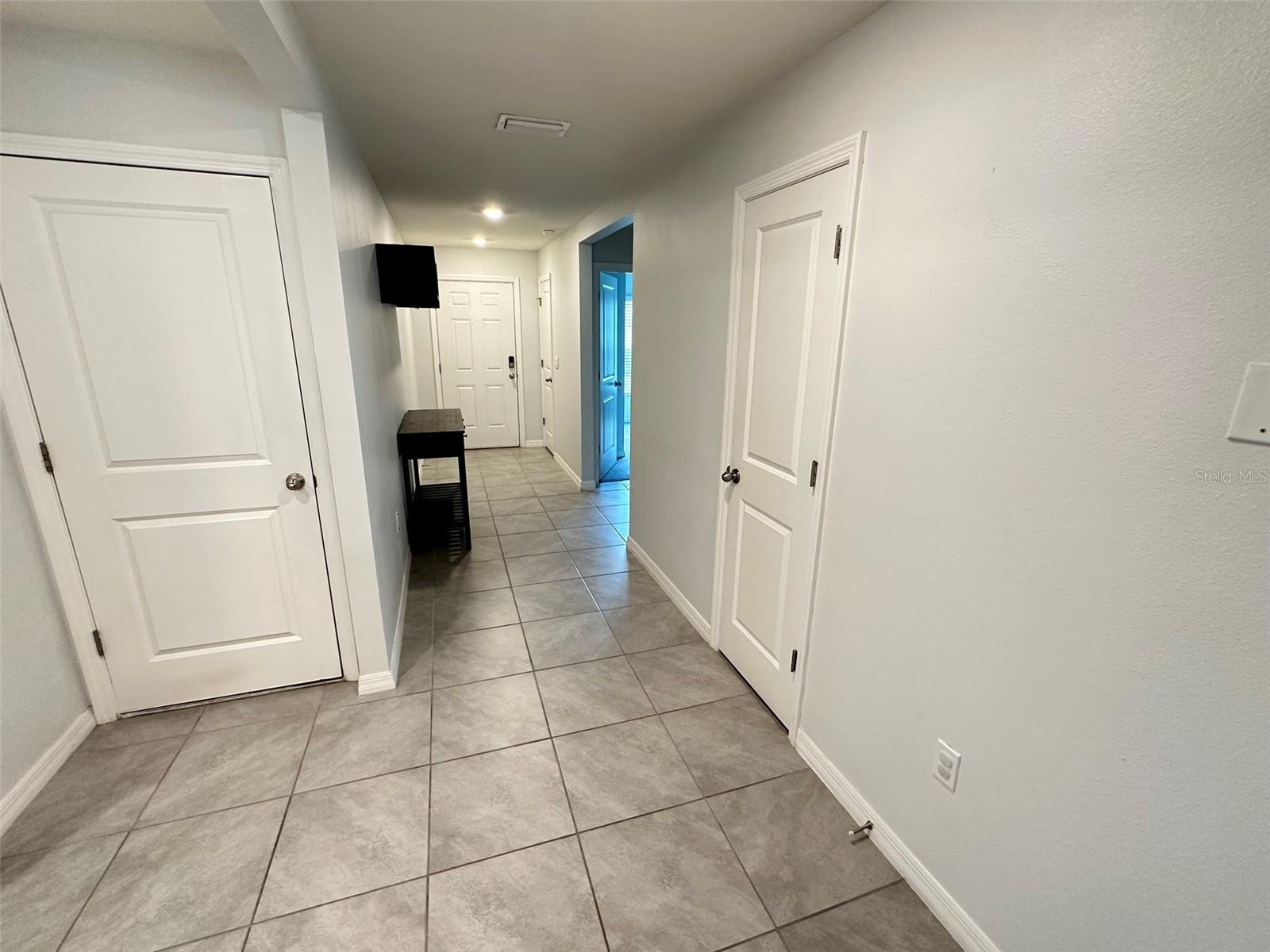 TRIUMPH SOUTH PH 1 - Residential