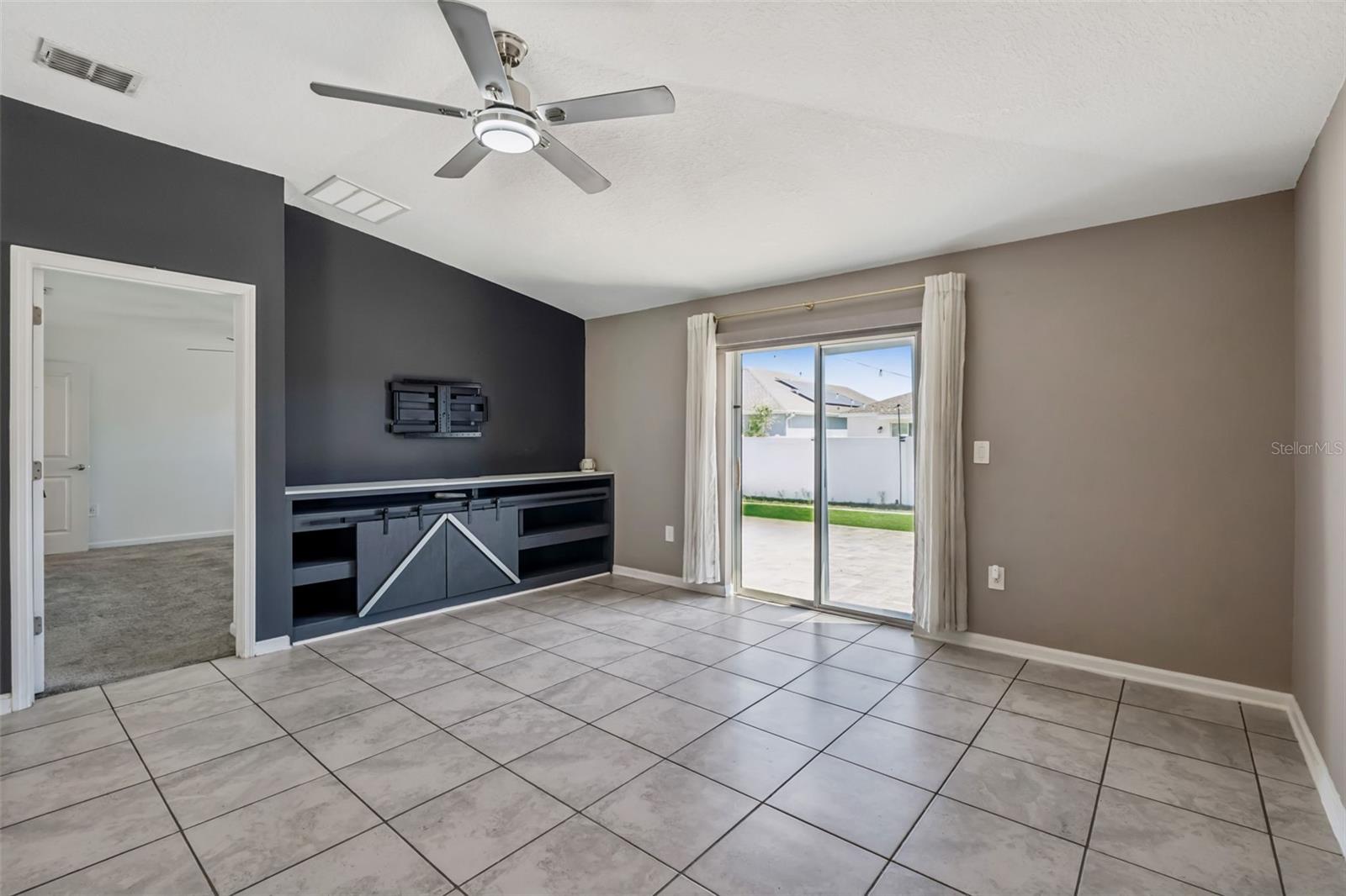 TRINITY LAKES PH 1 & 2 - Residential