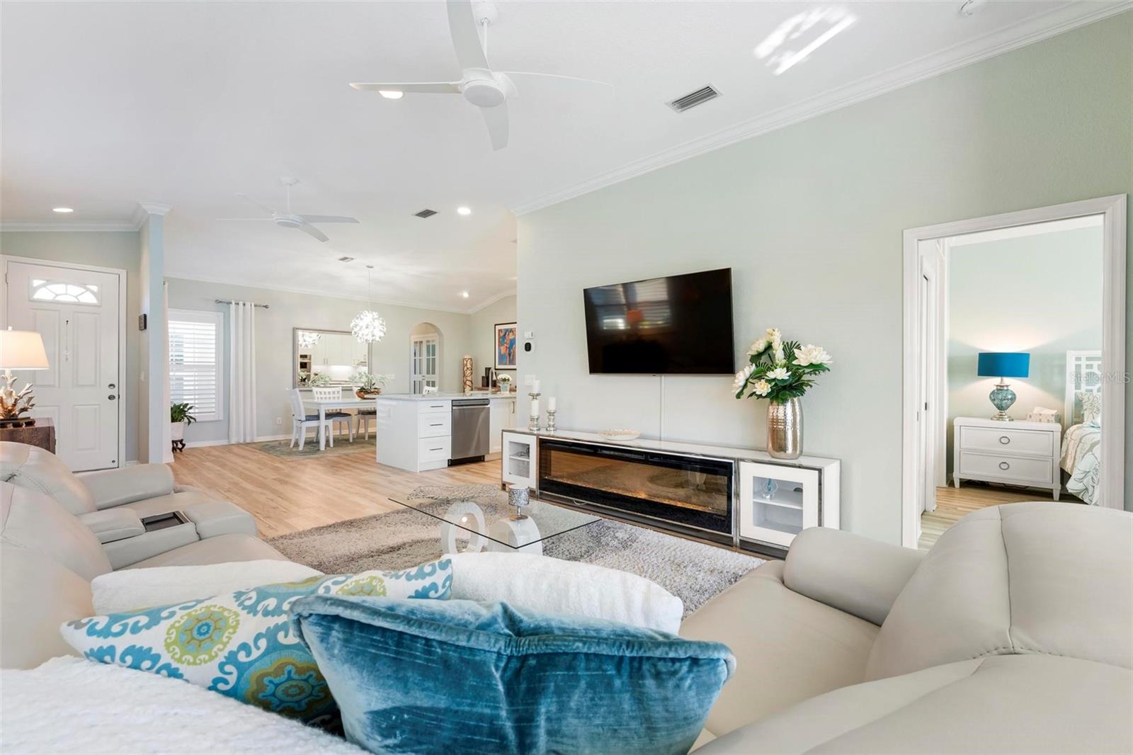 VISTA DEL LAGO - Residential