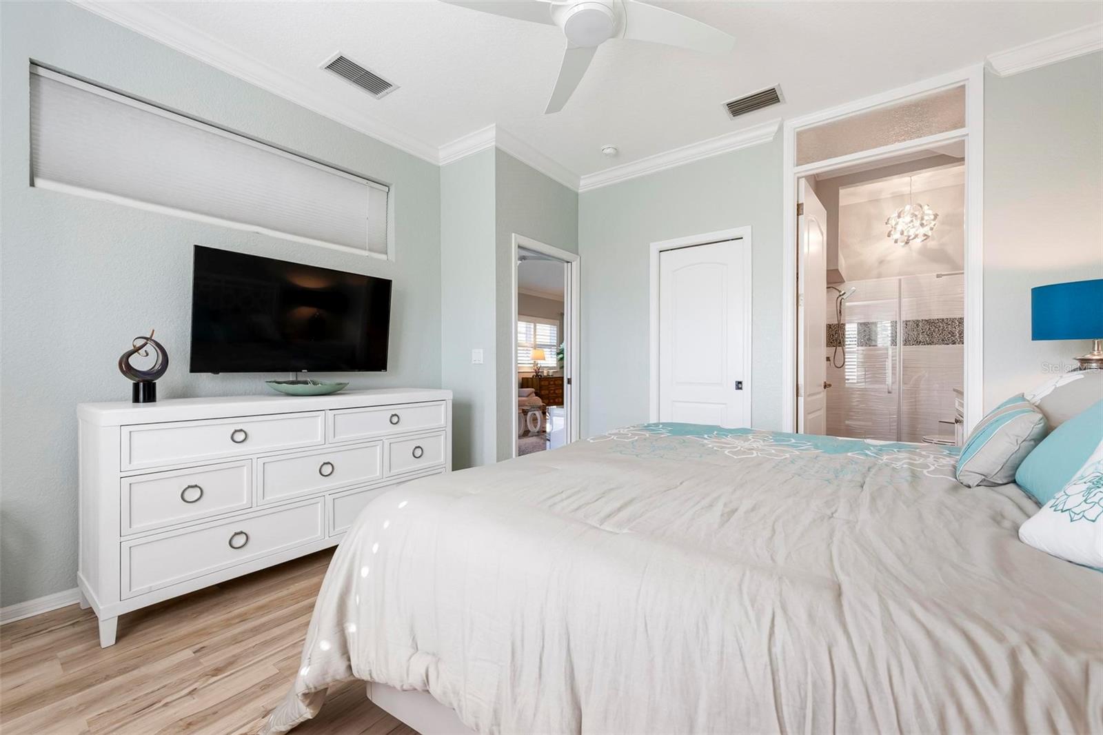 VISTA DEL LAGO - Residential