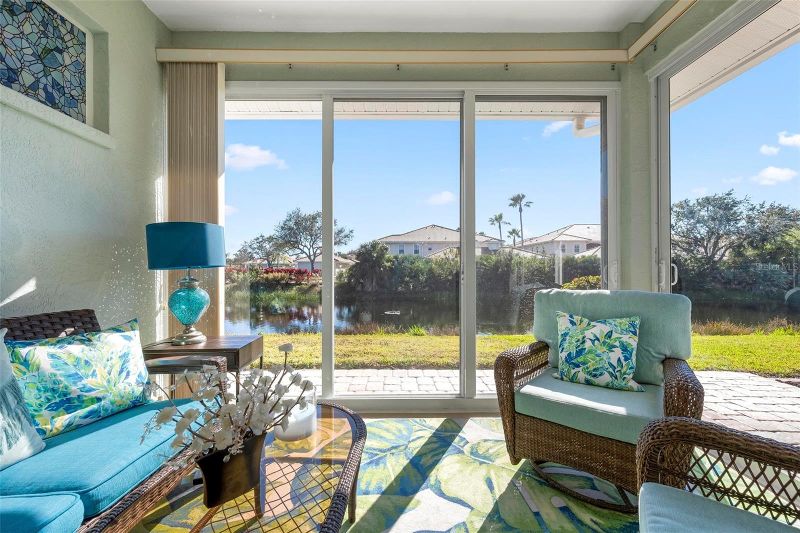 VISTA DEL LAGO - Residential