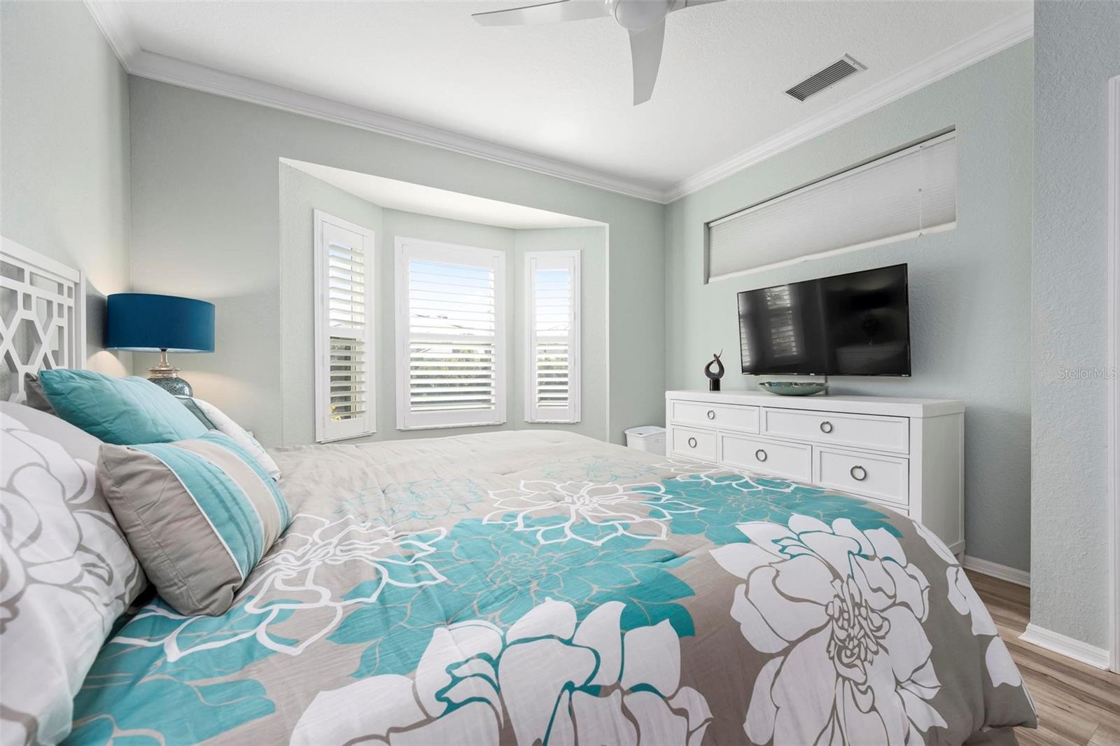 VISTA DEL LAGO - Residential