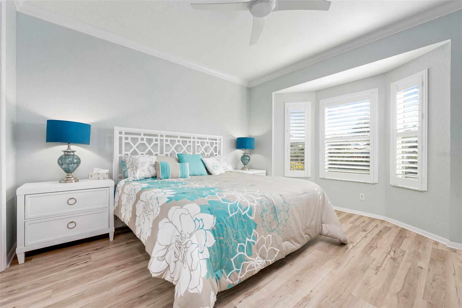 VISTA DEL LAGO - Residential