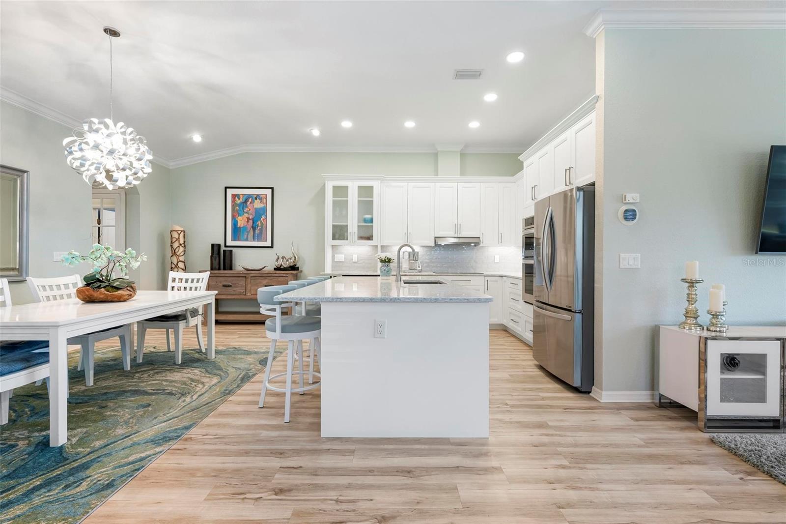 VISTA DEL LAGO - Residential