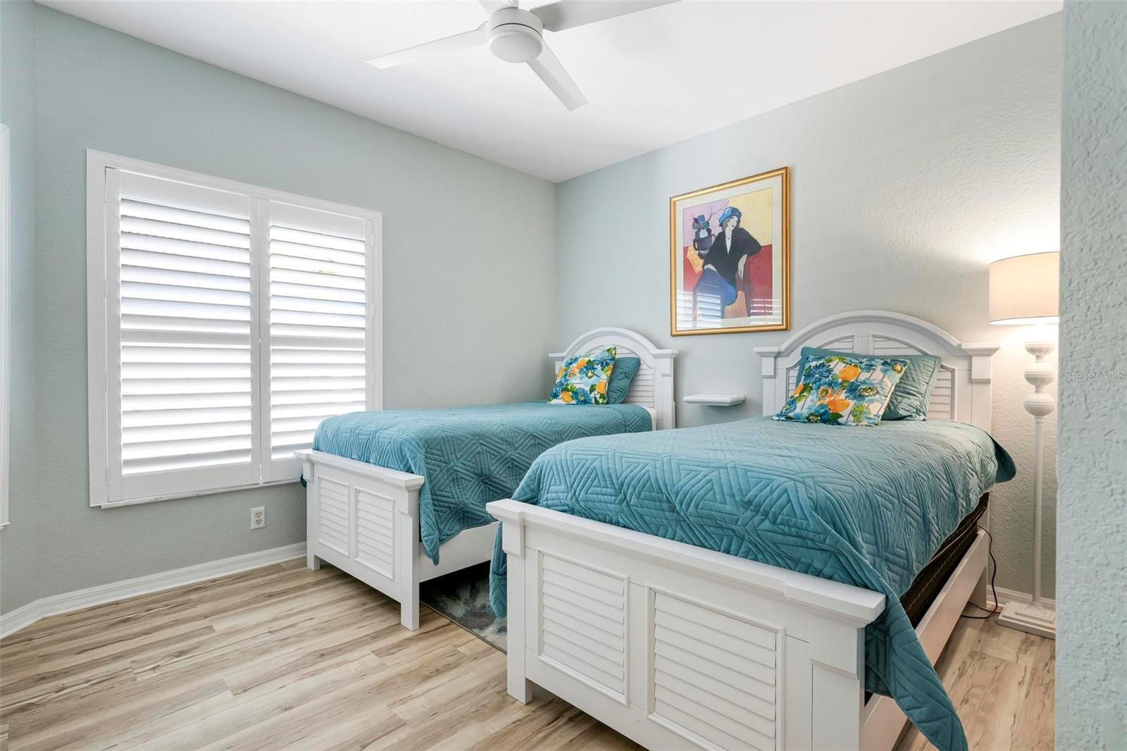 VISTA DEL LAGO - Residential