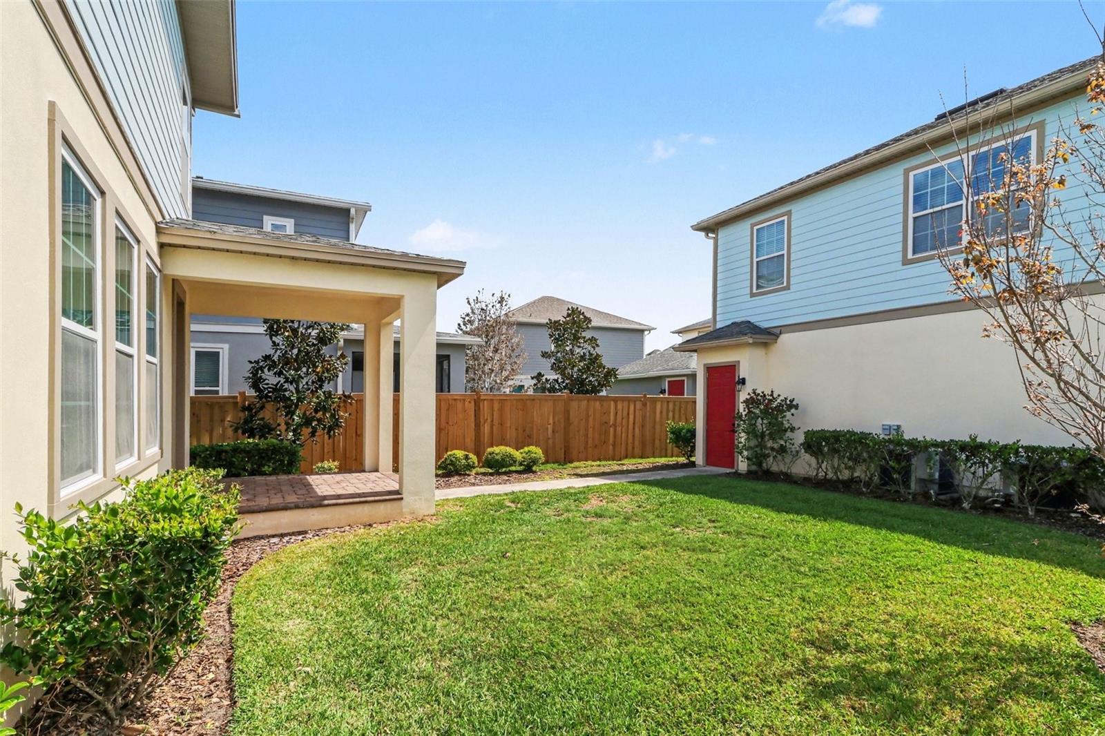 LAUREATE PARK - Residential