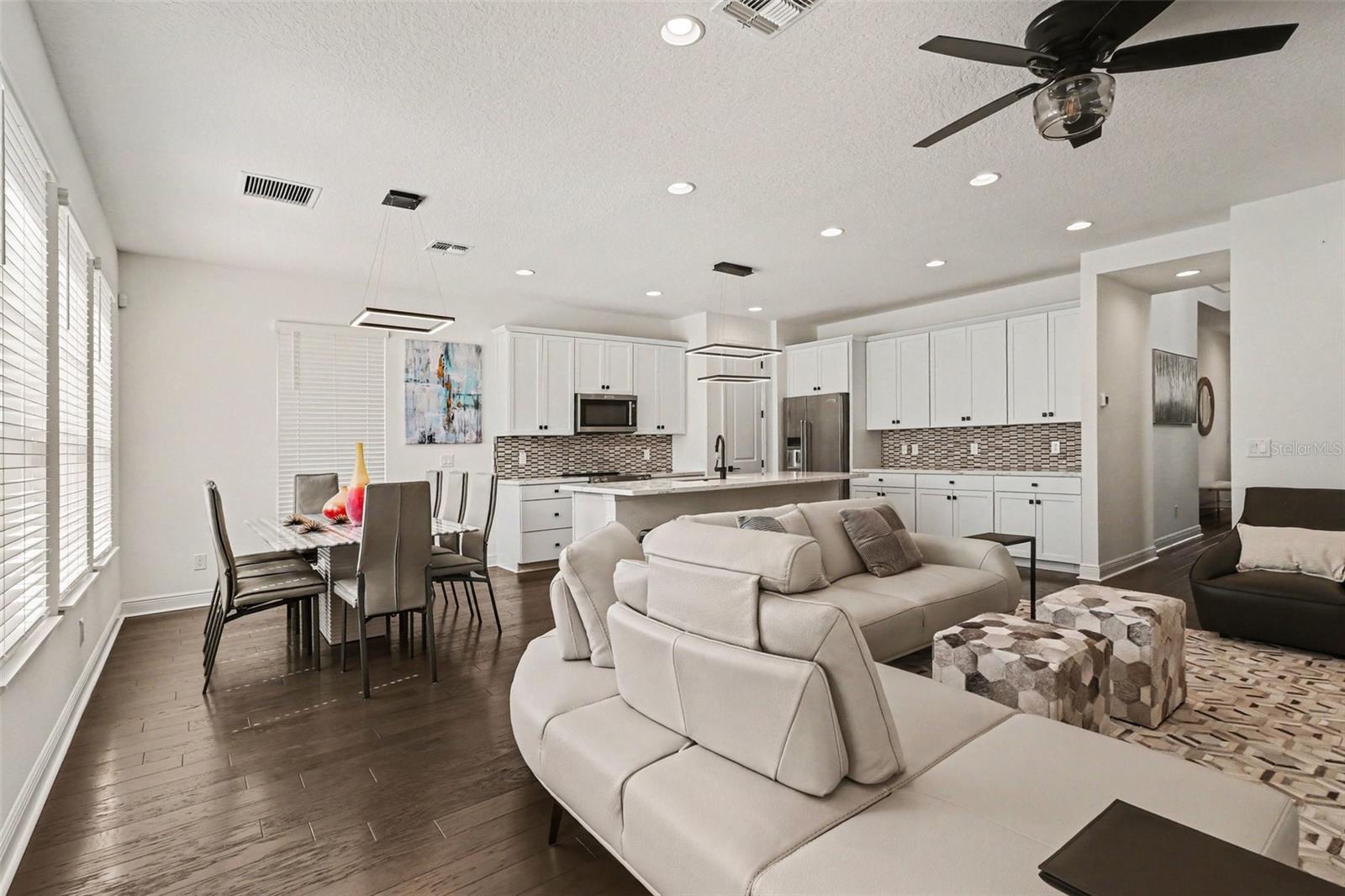 LAUREATE PARK - Residential