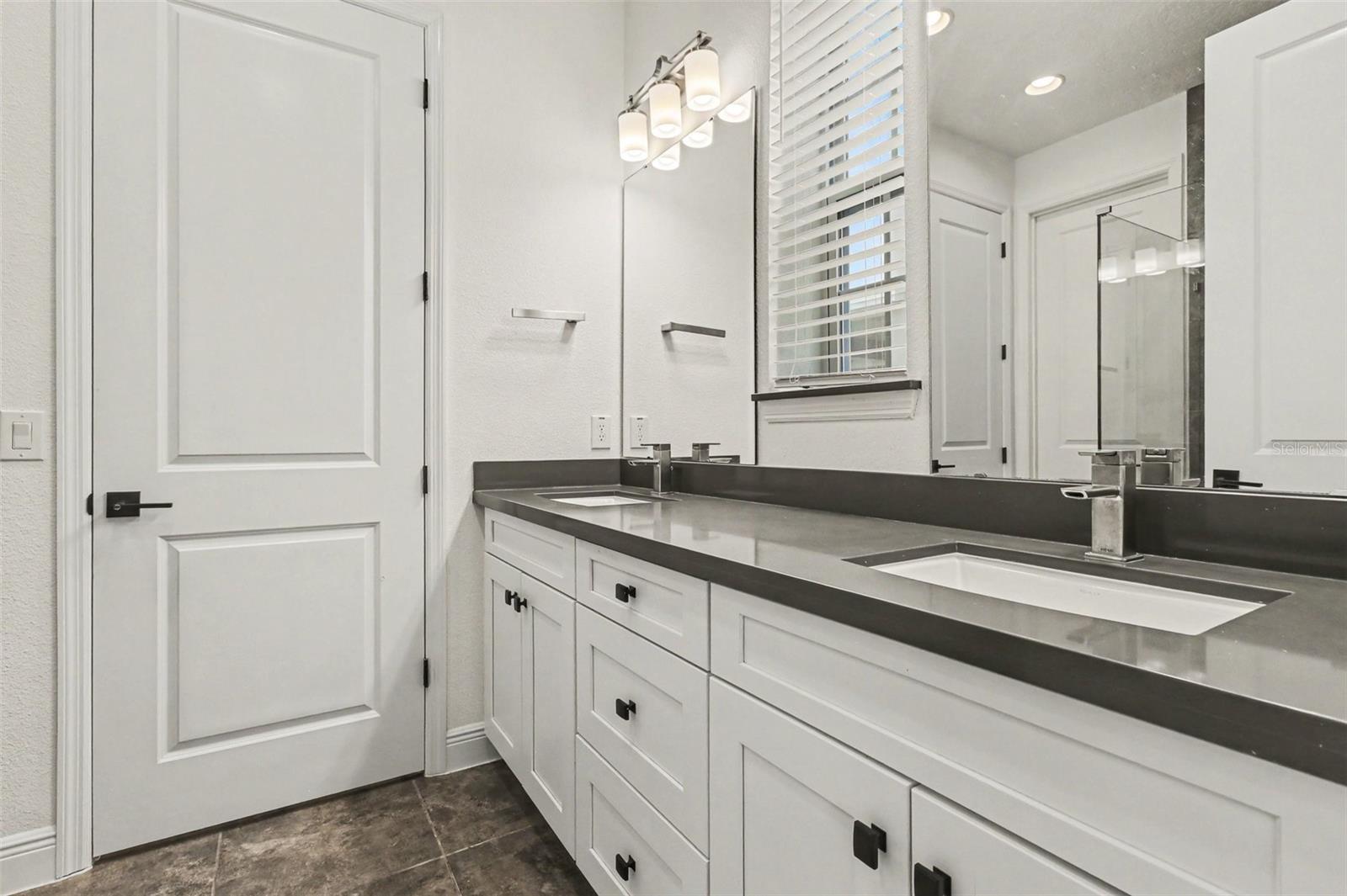 LAUREATE PARK - Residential