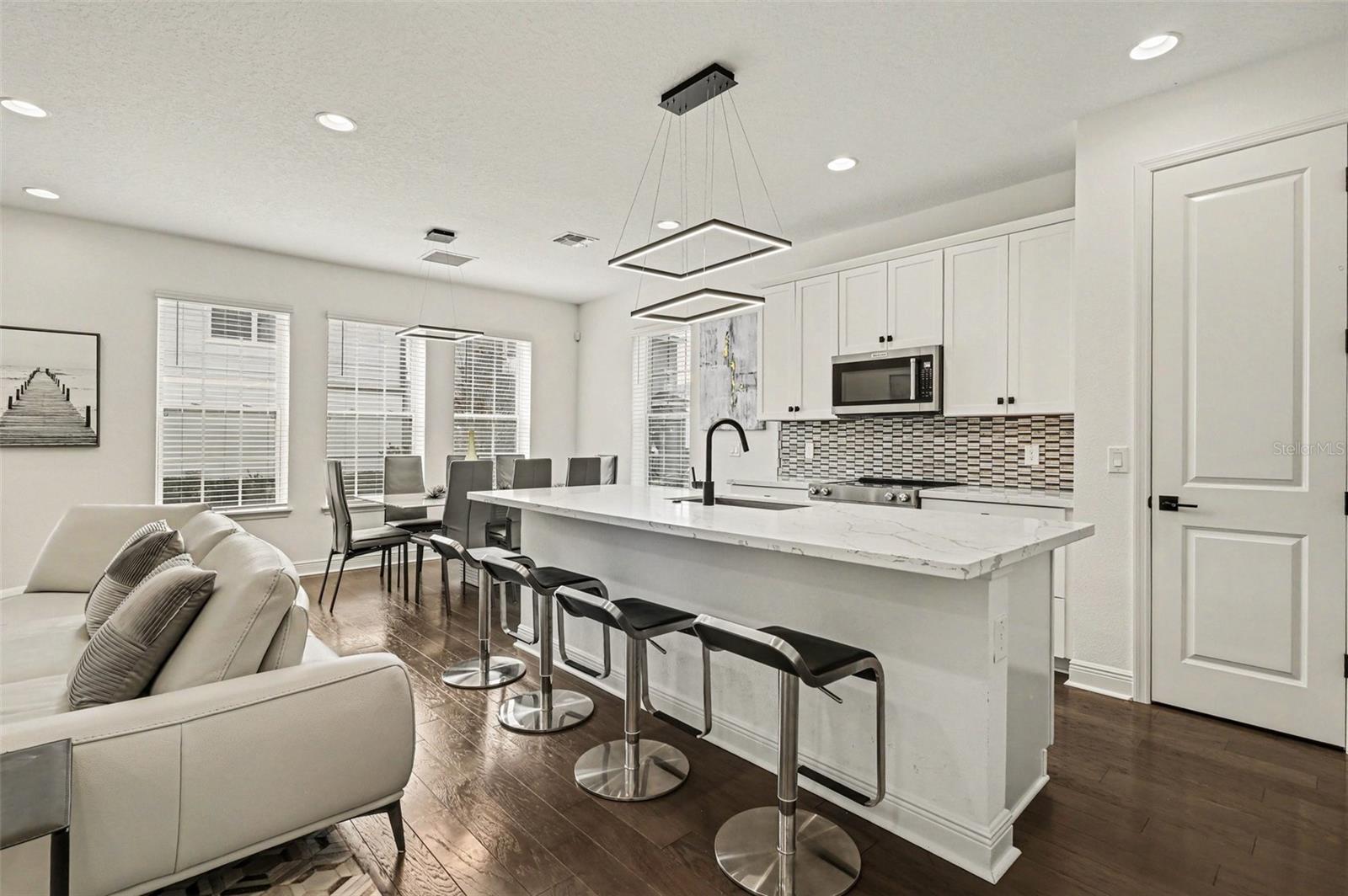 LAUREATE PARK - Residential