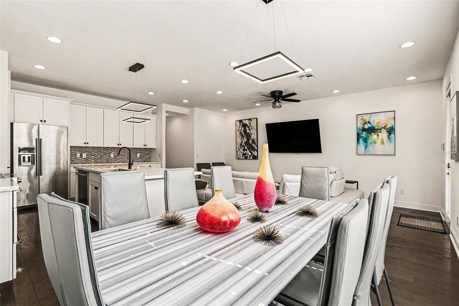 LAUREATE PARK - Residential