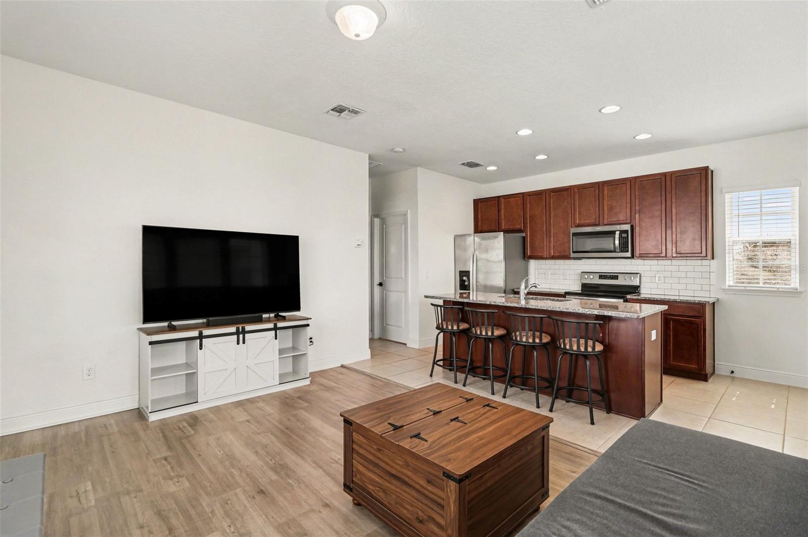 LAUREATE PARK - Residential