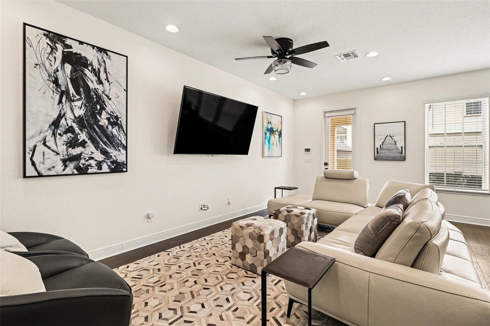 LAUREATE PARK - Residential