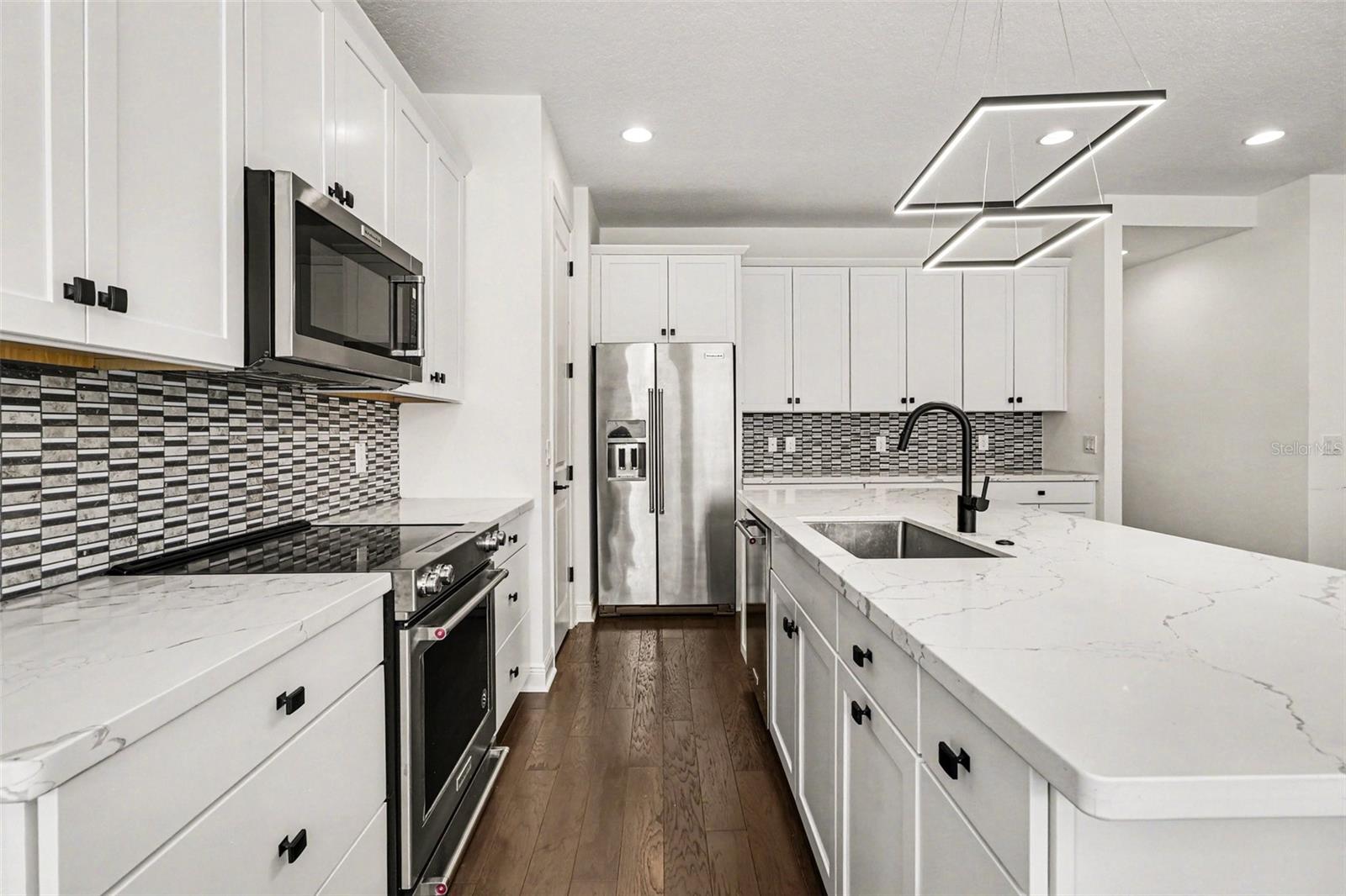 LAUREATE PARK - Residential