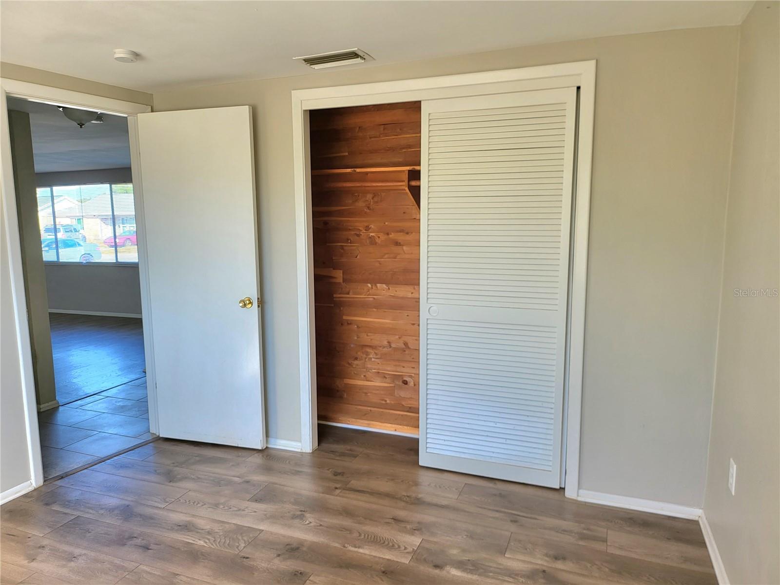 BEACON SQUARE - Residential Lease