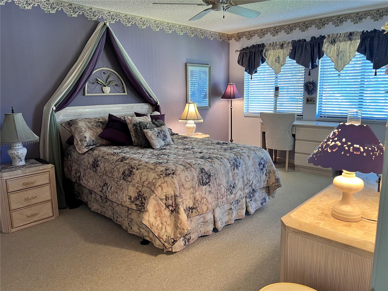 VILLAGE LAKE - Residential