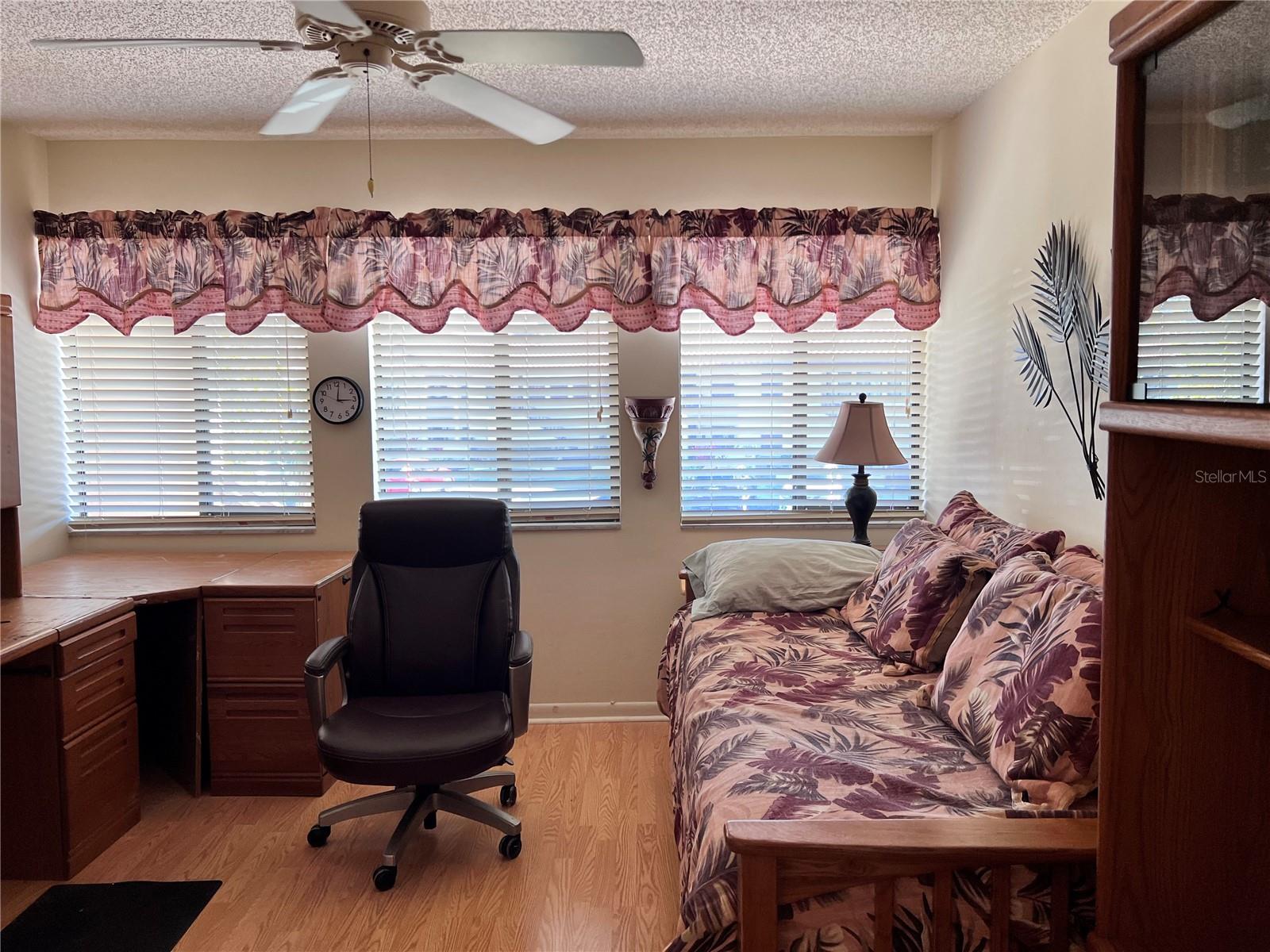 VILLAGE LAKE - Residential