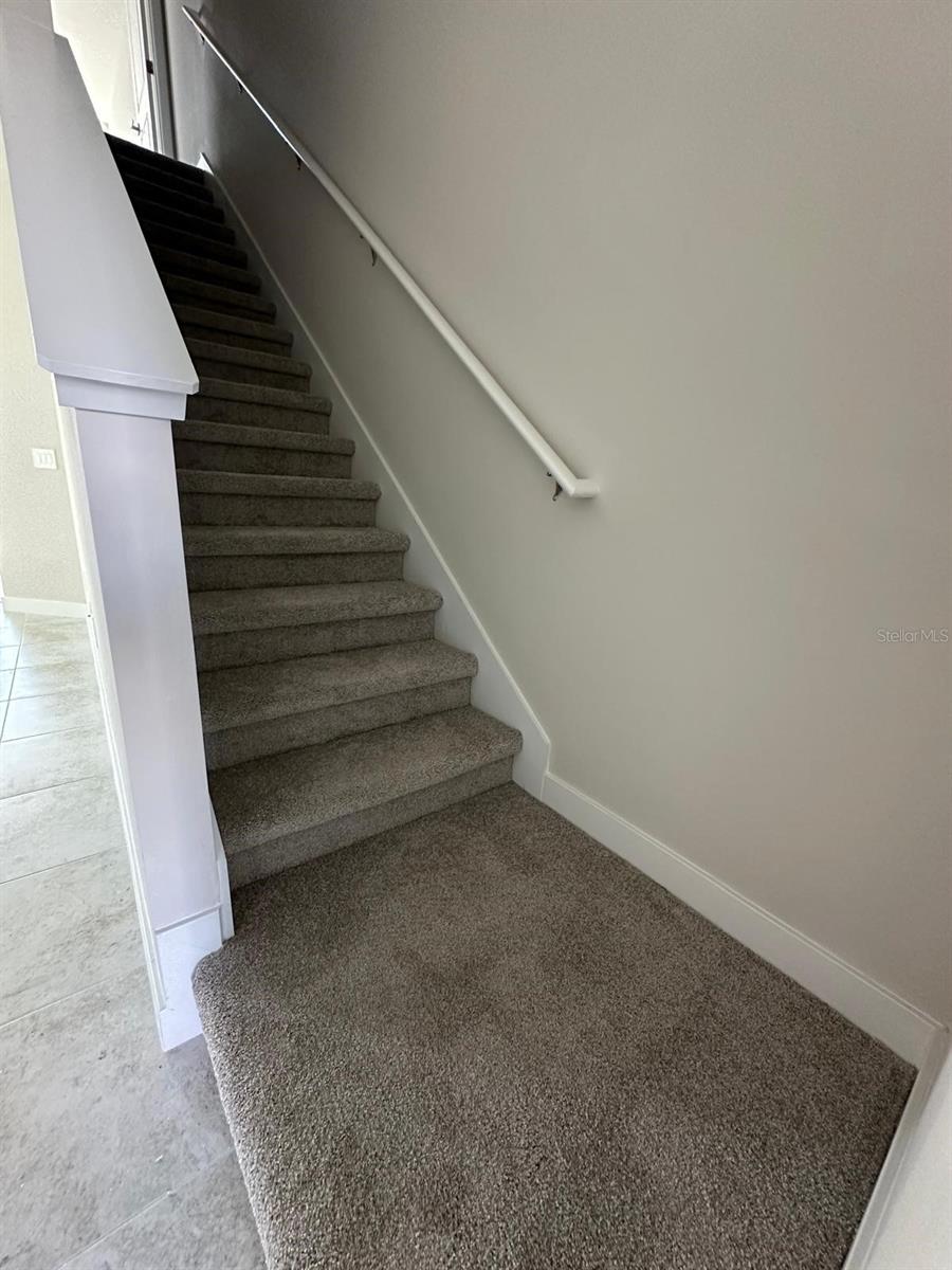 AMBER CREEK AT LAKEWOOD RANCH - Residential Lease