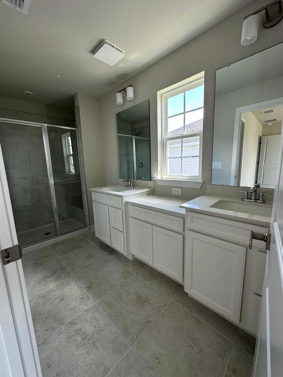 AMBER CREEK AT LAKEWOOD RANCH - Residential Lease