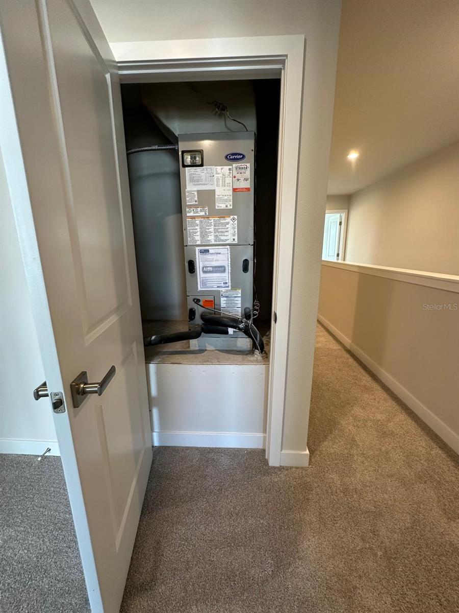 AMBER CREEK AT LAKEWOOD RANCH - Residential Lease