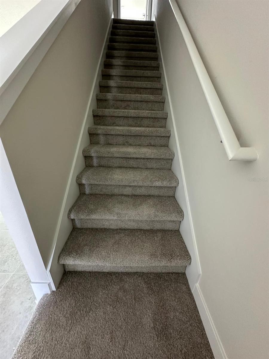 AMBER CREEK AT LAKEWOOD RANCH - Residential Lease