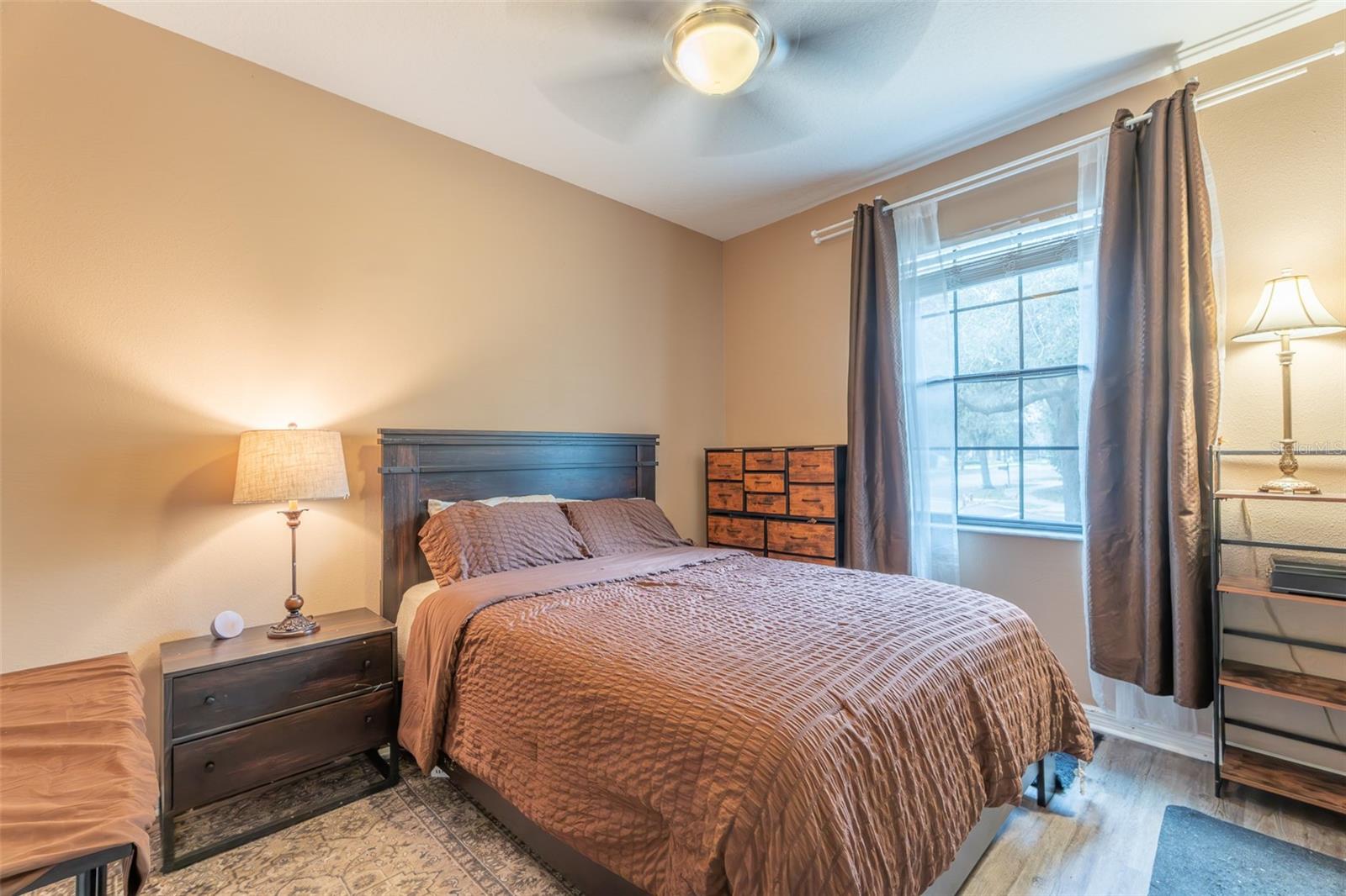 ALEXANDER RDG - Residential