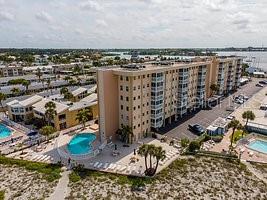 Your paradise awaits you. This beautiful 2 bedroom 2 bath split plan is located in the desirable San Marco building directly on the Gulf of Mexico. Located on the 5th floor with a screened balcony. There are washers and dryers in the building on every floor for a fee. The pool is located right on the beach.
Make your vacation plans today!
Minimum 1 month
,July, Sept,August 2025 $2000
Nov 25 $3000, Dec 25 $4000
No Smoking , Vaping, or Pets allowed.