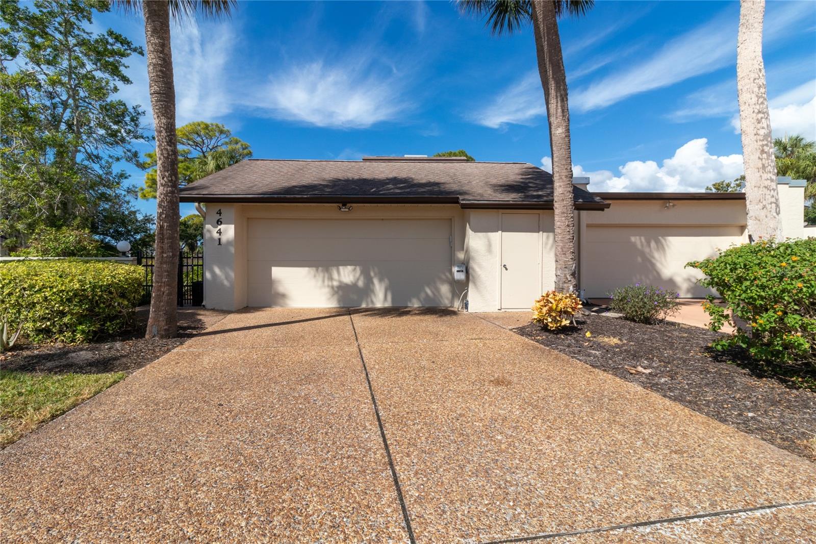 THE VILLAS AT EL CONQUISTADOR - Residential