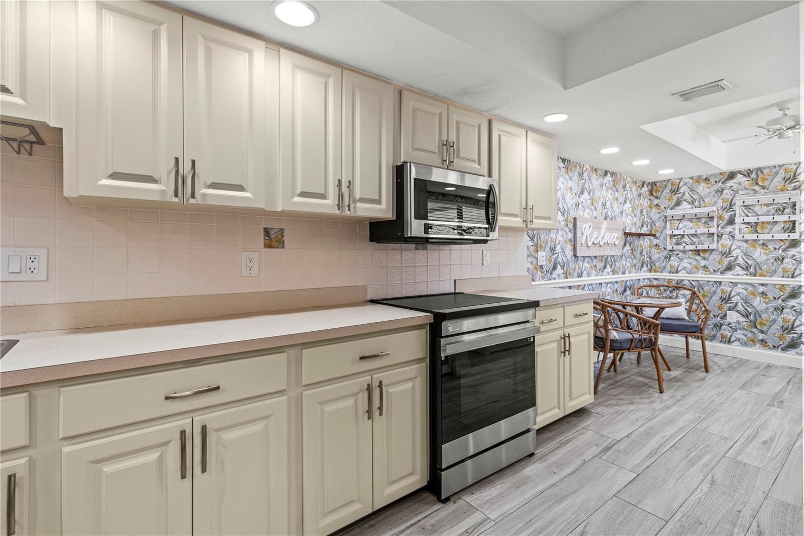 THE VILLAS AT EL CONQUISTADOR - Residential