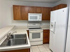 EDGEWATER AT GRAND OAKS PH 02 - Residential Lease