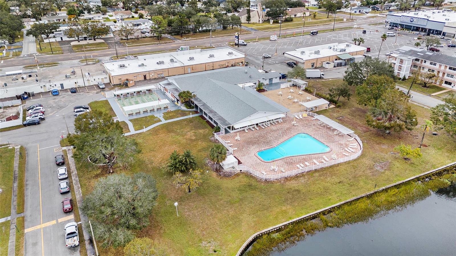 TOWN APTS CONDO - Residential