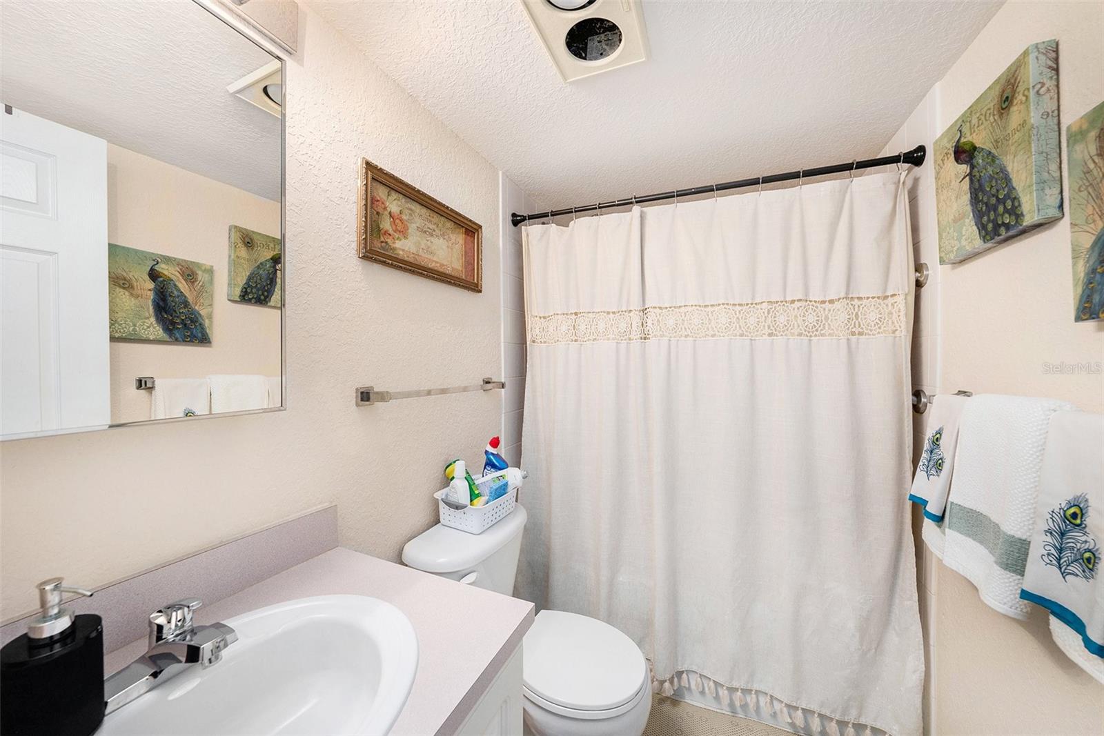 TOWN APTS CONDO - Residential