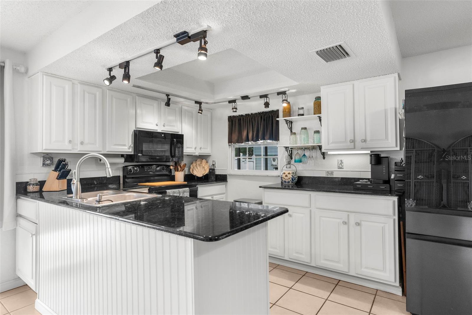 HERNANDO BEACH - Residential