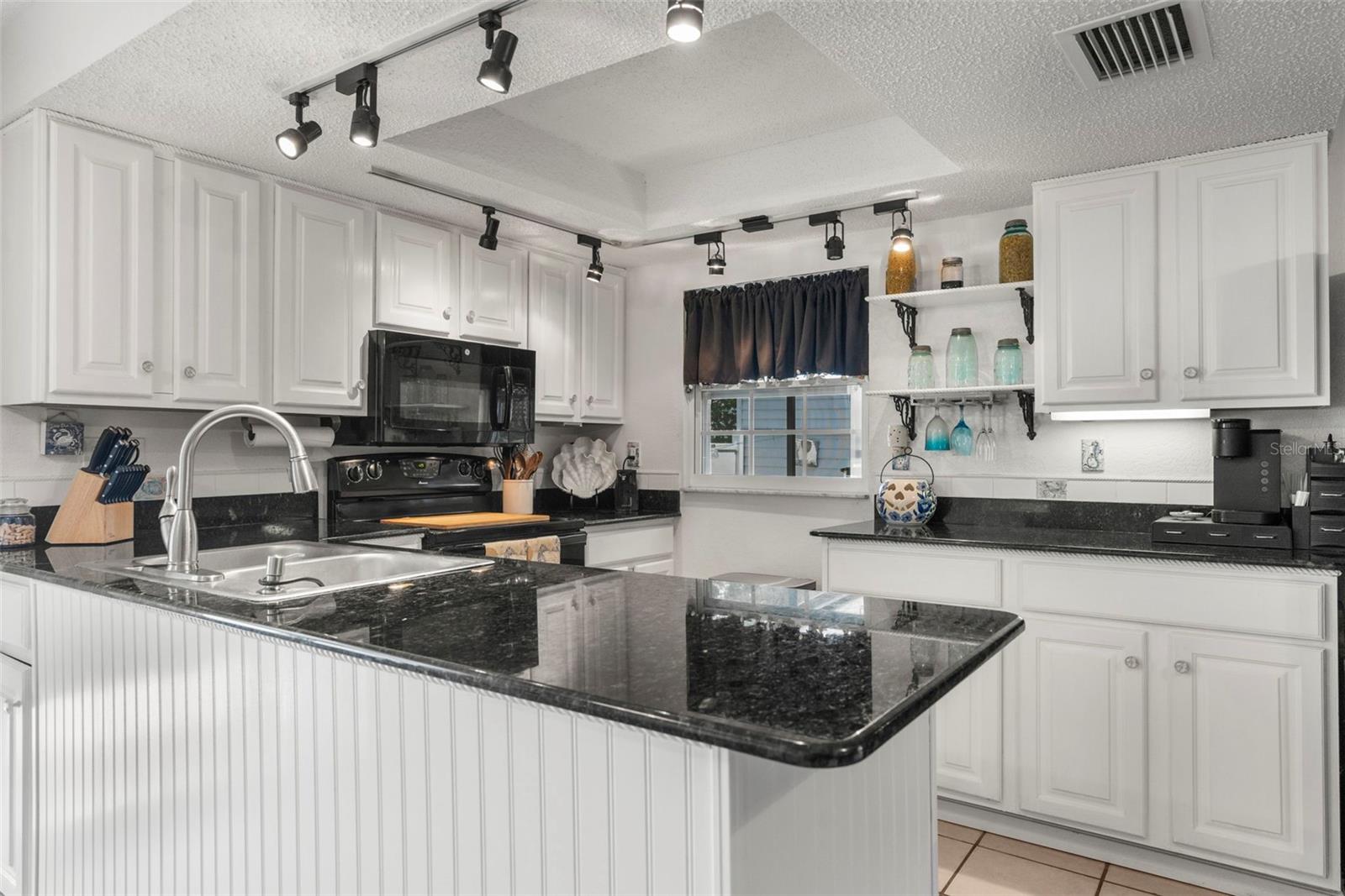 HERNANDO BEACH - Residential