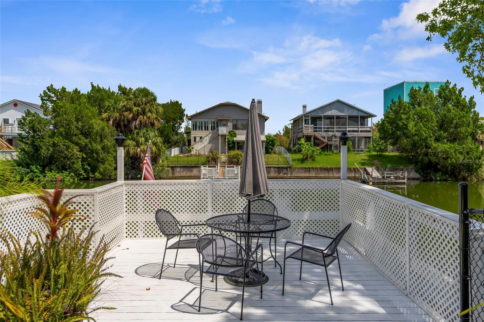 HERNANDO BEACH - Residential