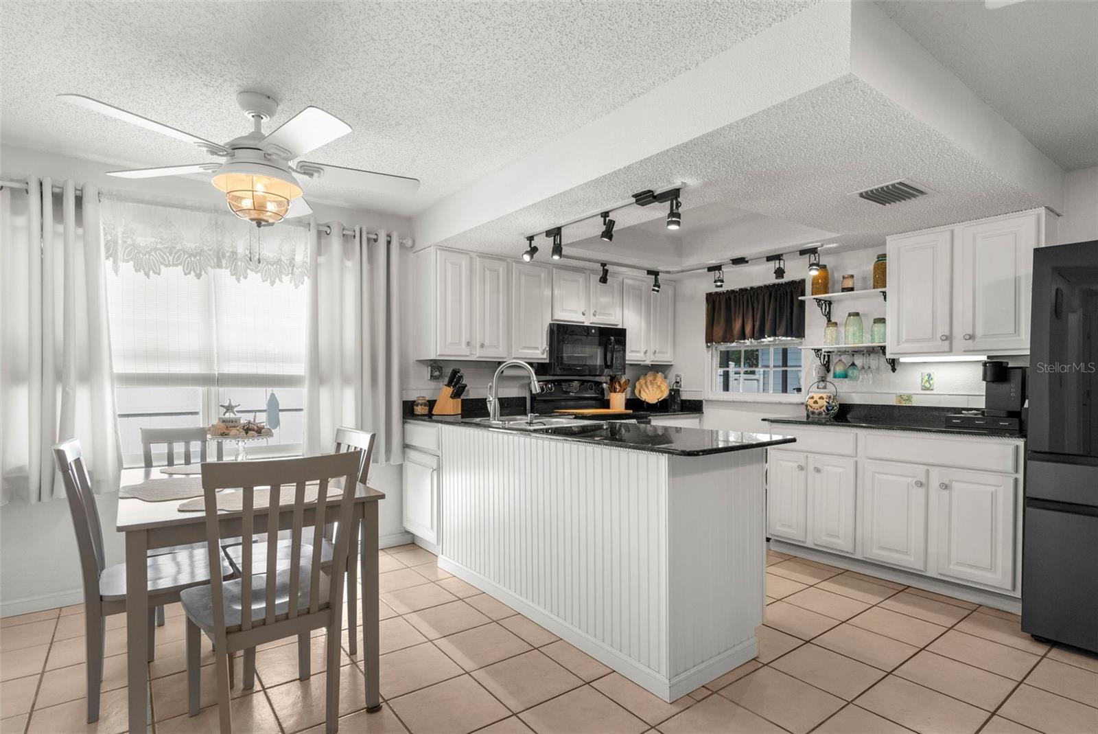 HERNANDO BEACH - Residential