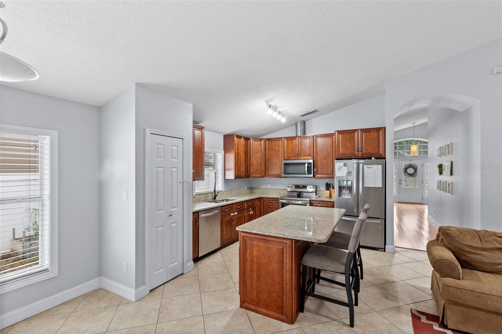 CROSS CREEK PH 02 - Residential