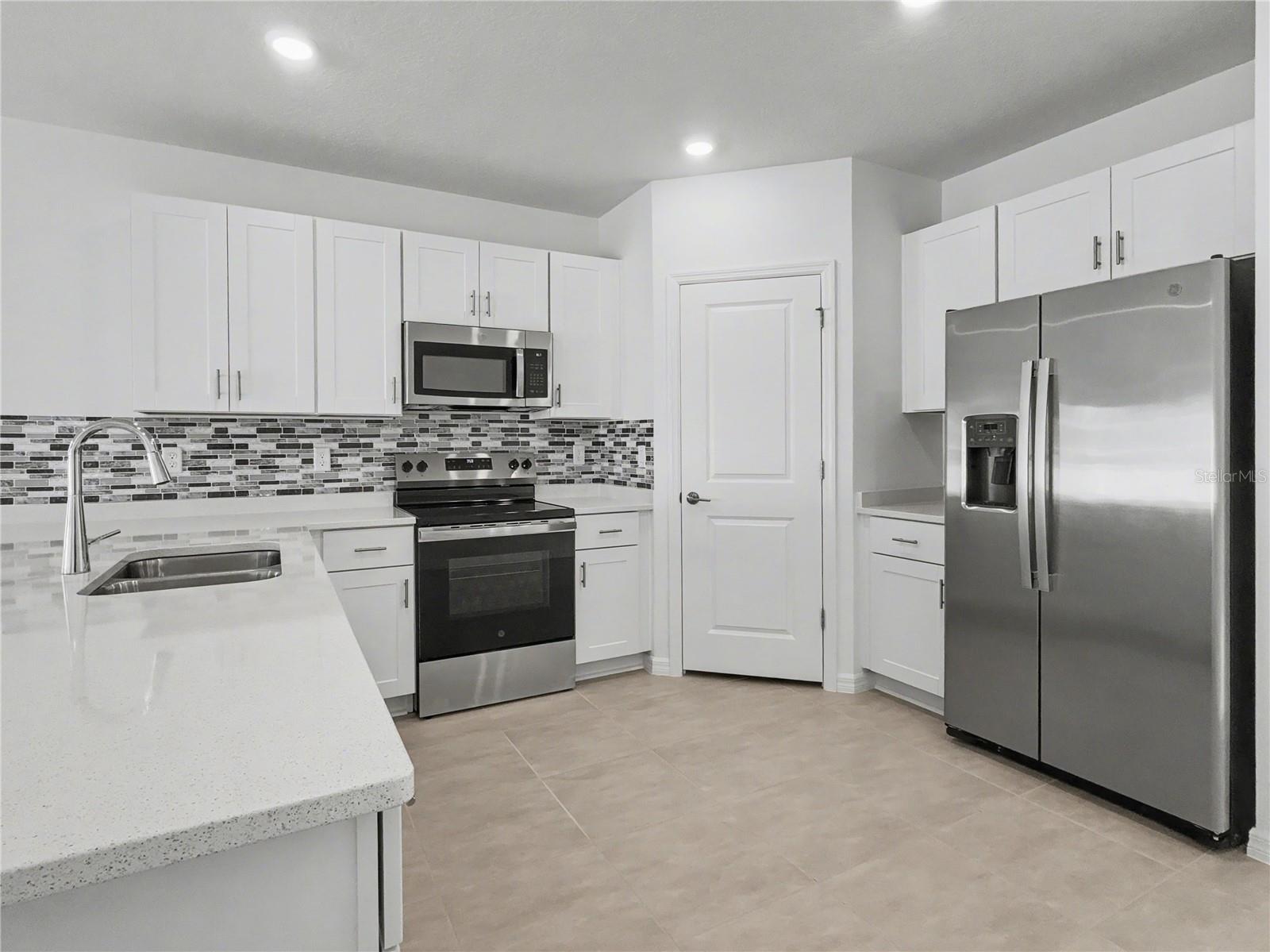 IRONWOOD - Residential Lease